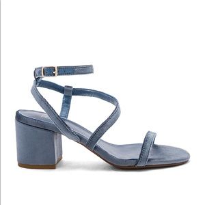 RAYE GABBY SANDAL IN ASH BLUE!!